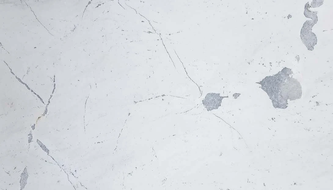 Avorio — Warm white
