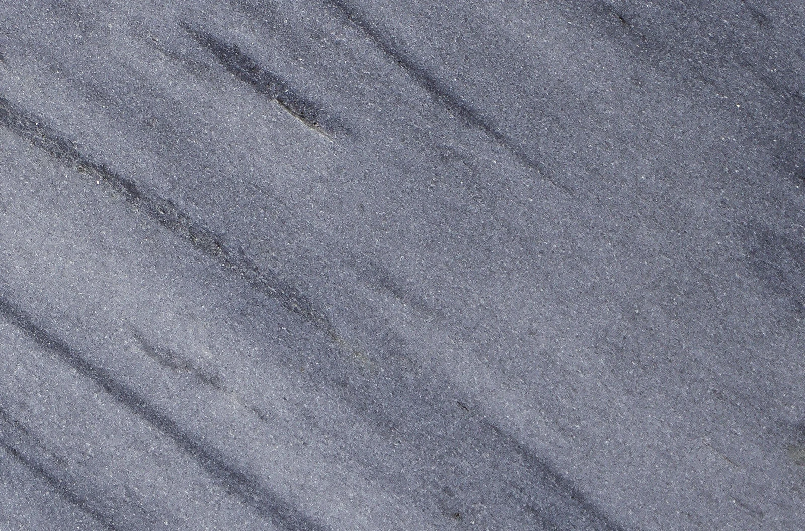 Grigio — Silver grey